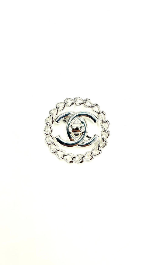 ココマークターンロックチェーンブローチ