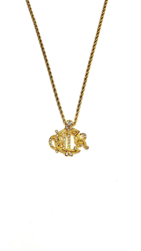 エンブレムロゴラインストーンネックレス