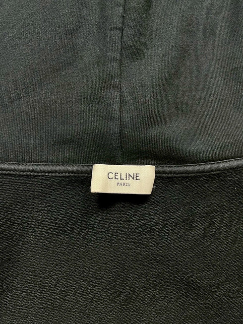 スタッズロゴパーカー